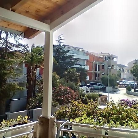 Apartment Gotovina Biograd Na Moru Exteriör bild