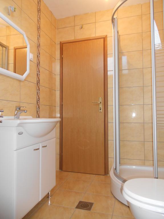 Apartment Gotovina Biograd Na Moru Rum bild