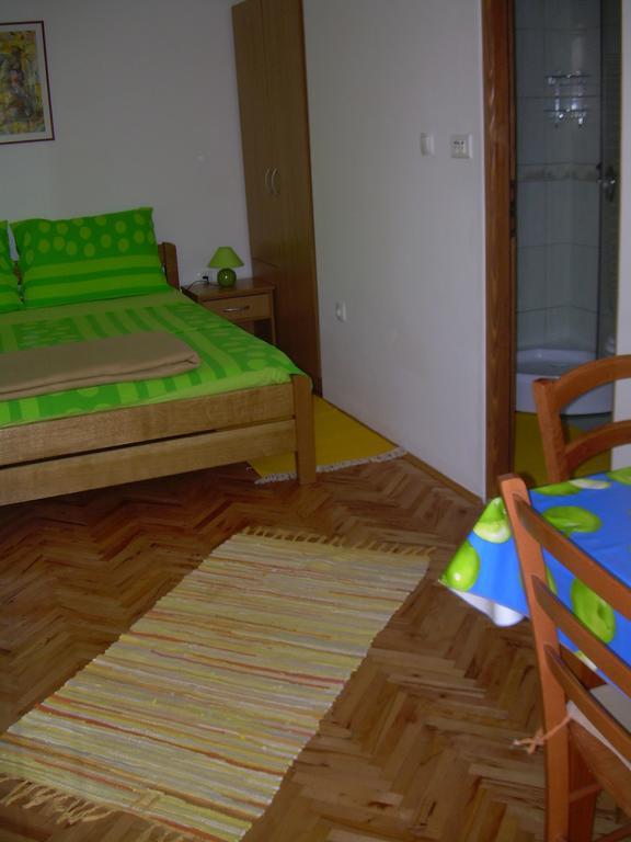 Apartment Gotovina Biograd Na Moru Exteriör bild