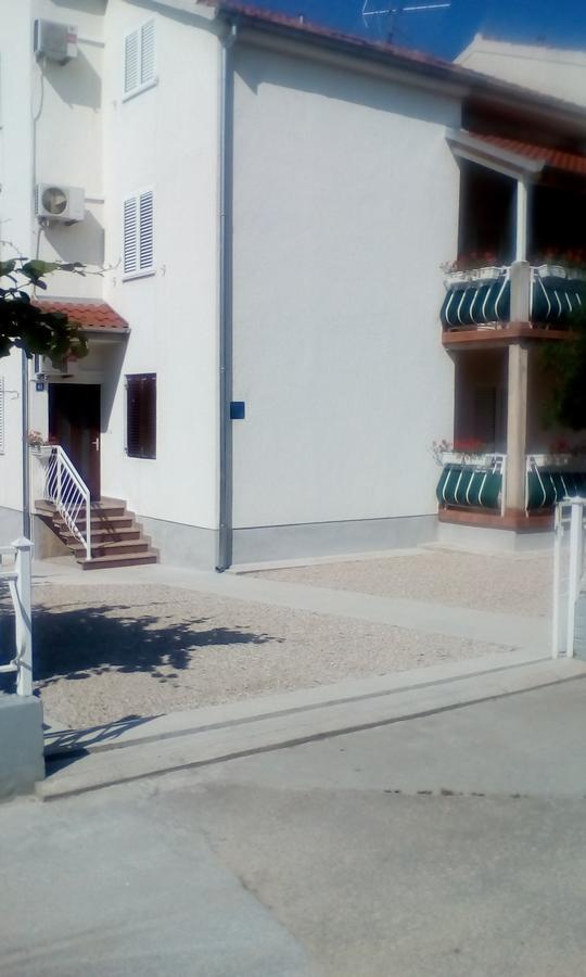 Apartment Gotovina Biograd Na Moru Exteriör bild