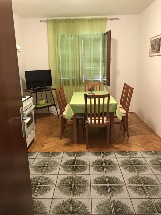 Apartment Gotovina Biograd Na Moru Exteriör bild