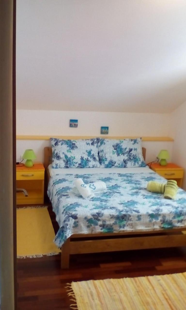 Apartment Gotovina Biograd Na Moru Exteriör bild