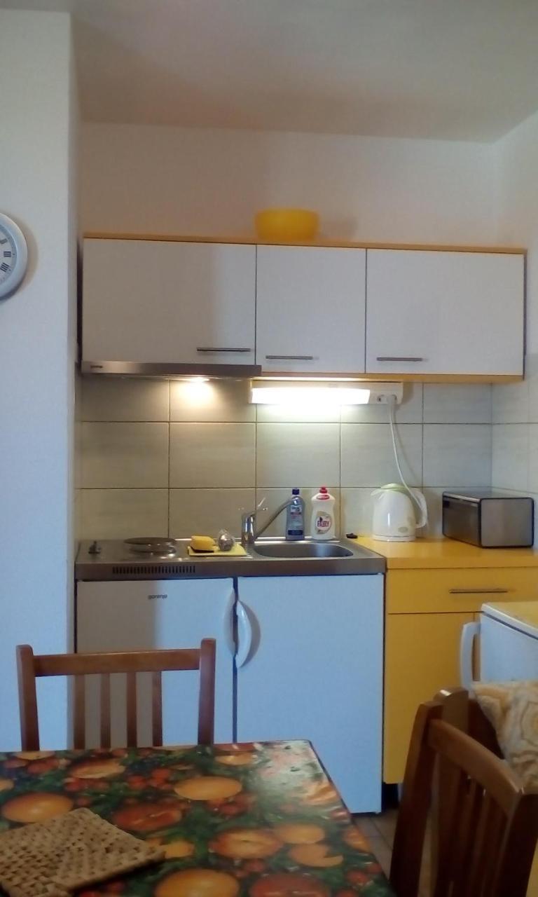 Apartment Gotovina Biograd Na Moru Exteriör bild